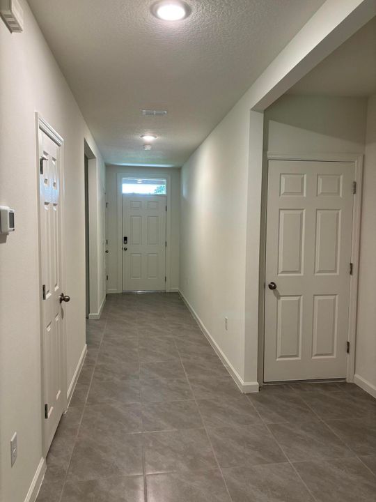 Active With Contract: $2,500 (4 beds, 2 baths, 1828 Square Feet)