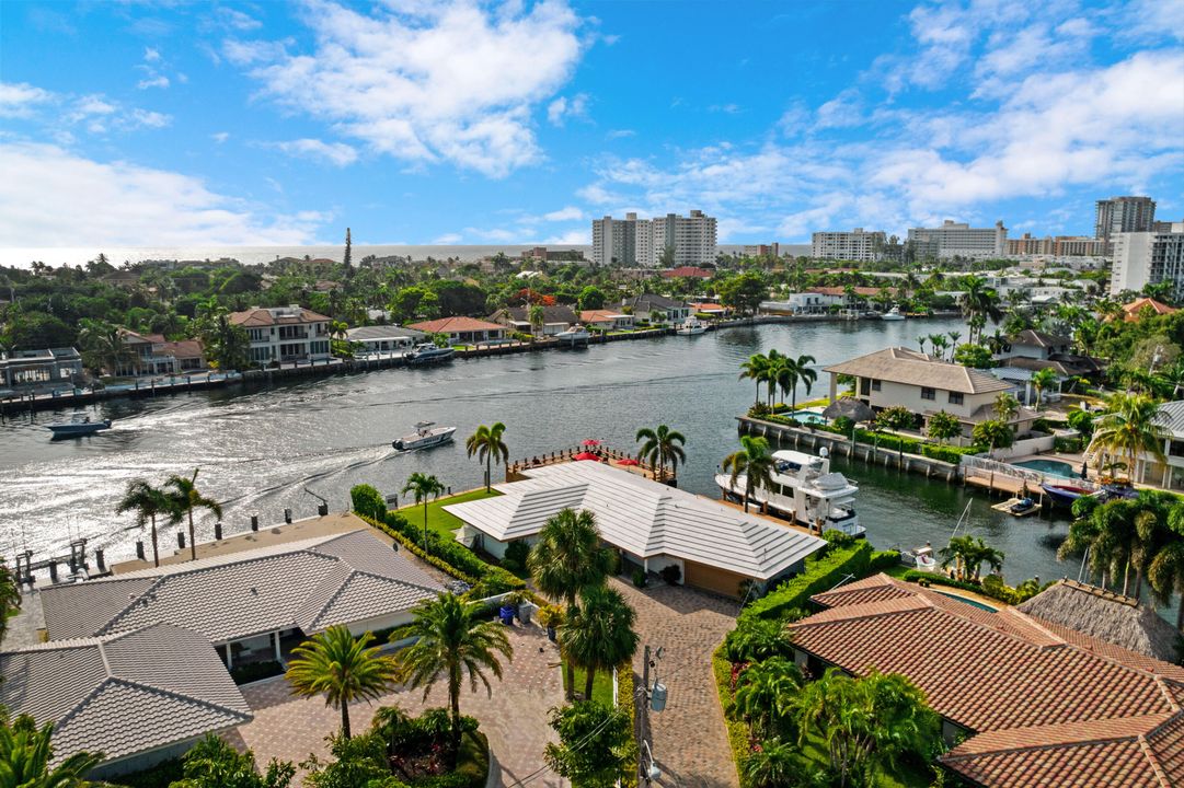 For Sale: $4,900,000 (3 beds, 3 baths, 2438 Square Feet)