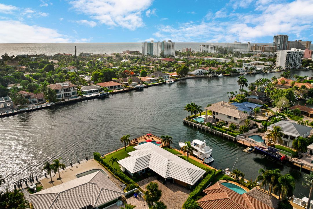 For Sale: $4,900,000 (3 beds, 3 baths, 2438 Square Feet)