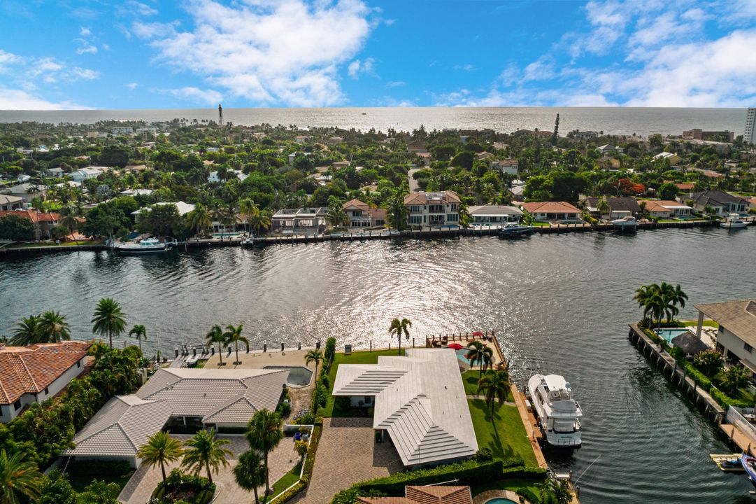 For Sale: $4,900,000 (3 beds, 3 baths, 2438 Square Feet)