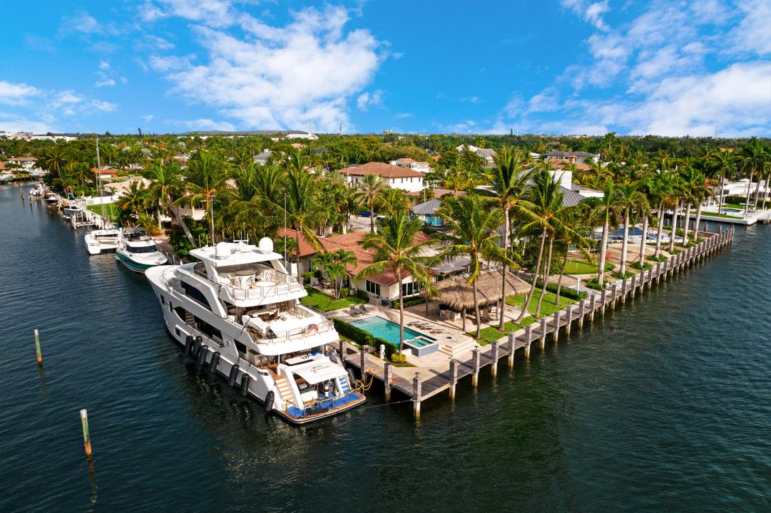 For Sale: $4,900,000 (3 beds, 3 baths, 2438 Square Feet)