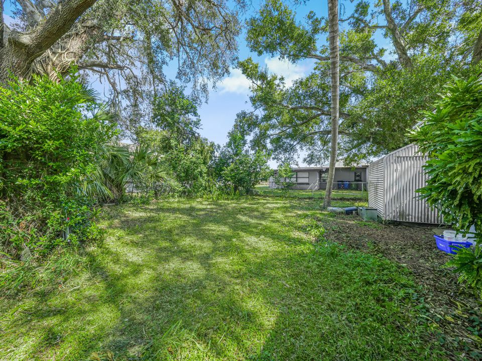 For Sale: $235,000 (3 beds, 2 baths, 1144 Square Feet)