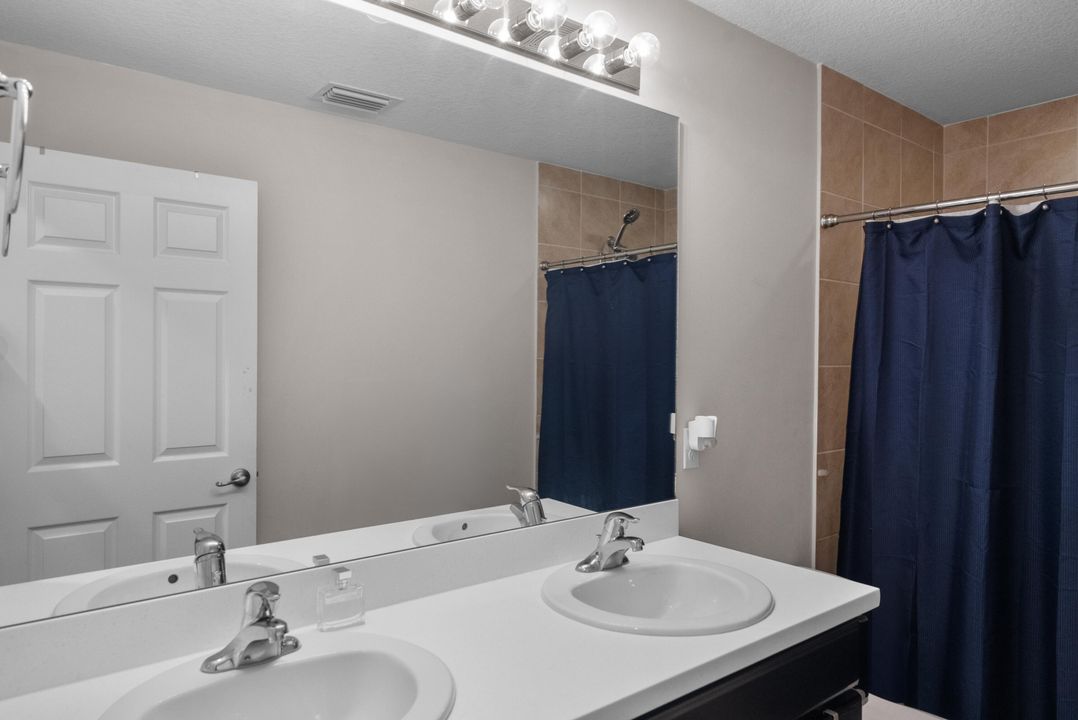 For Sale: $444,000 (4 beds, 2 baths, 1806 Square Feet)