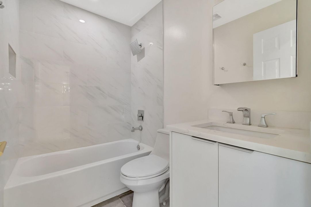 For Sale: $390,000 (3 beds, 2 baths, 1386 Square Feet)