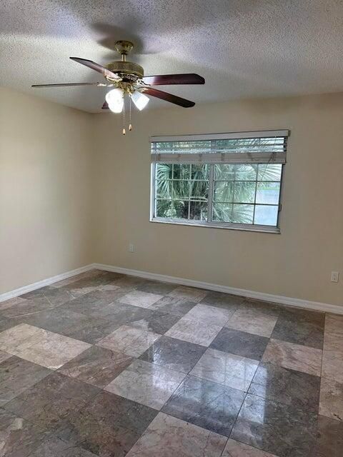 For Rent: $2,250 (2 beds, 2 baths, 1246 Square Feet)