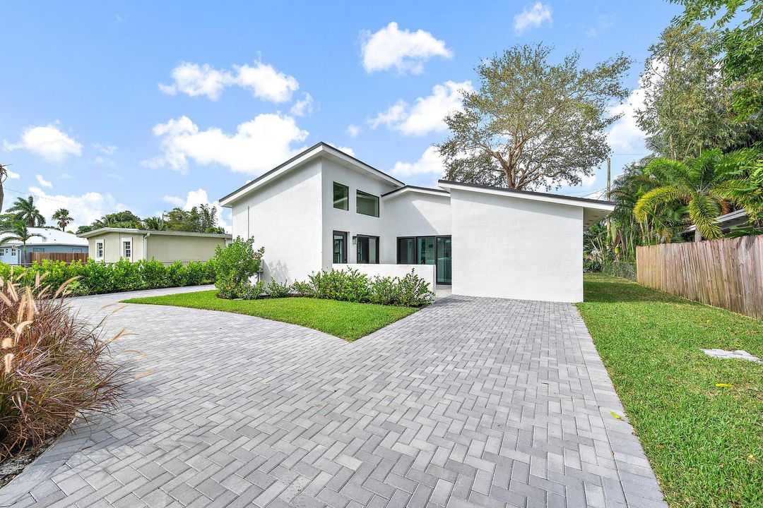 For Sale: $675,000 (3 beds, 2 baths, 1248 Square Feet)