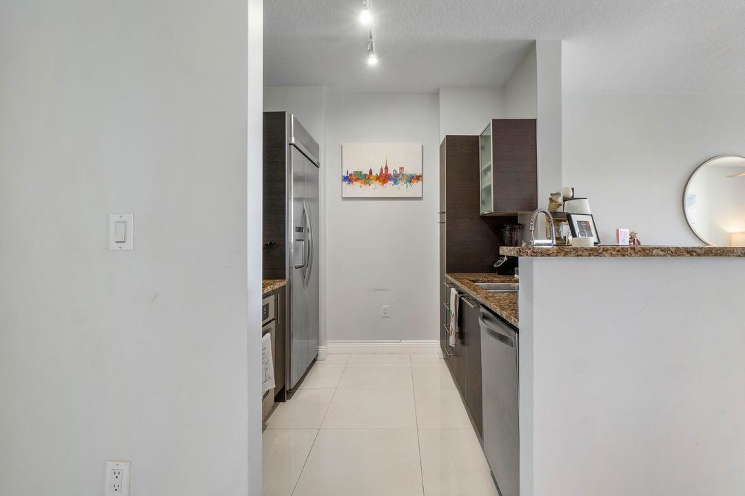 For Sale: $509,000 (1 beds, 1 baths, 755 Square Feet)