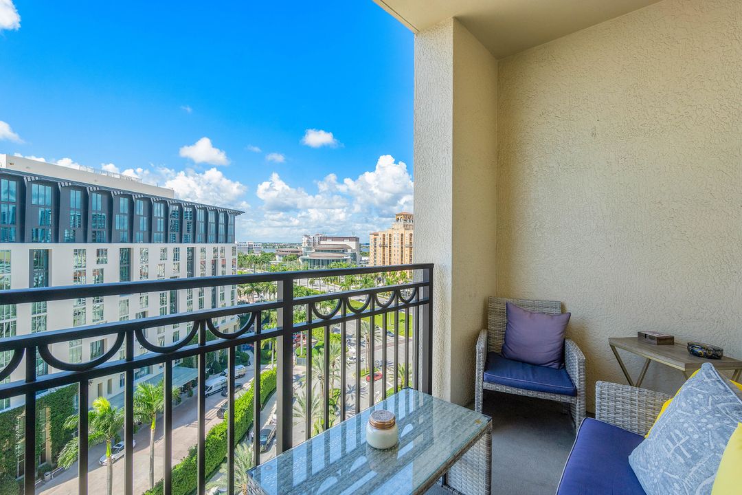 For Sale: $509,000 (1 beds, 1 baths, 755 Square Feet)