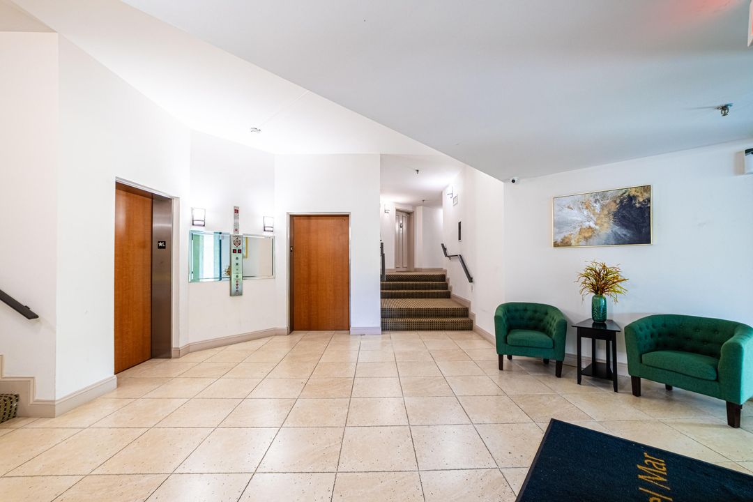 For Sale: $440,000 (3 beds, 2 baths, 1810 Square Feet)