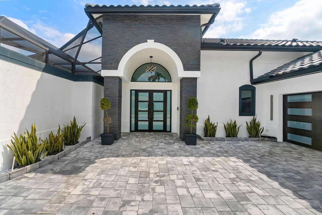 For Sale: $2,500,000 (4 beds, 4 baths, 3621 Square Feet)