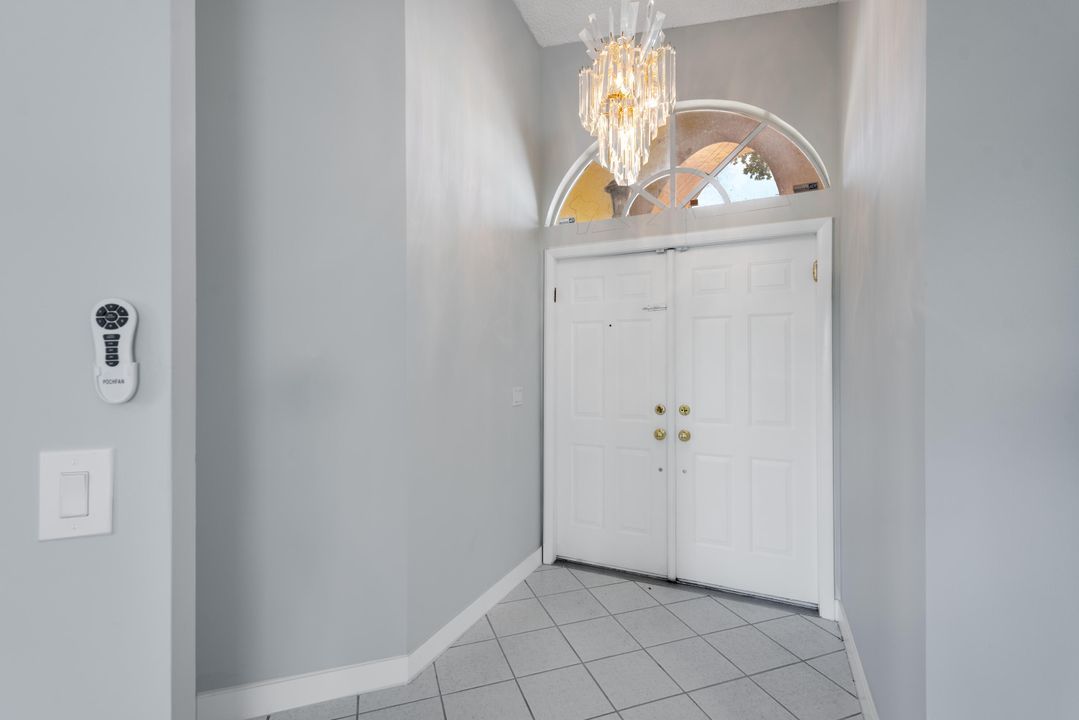 For Sale: $575,000 (3 beds, 2 baths, 1599 Square Feet)