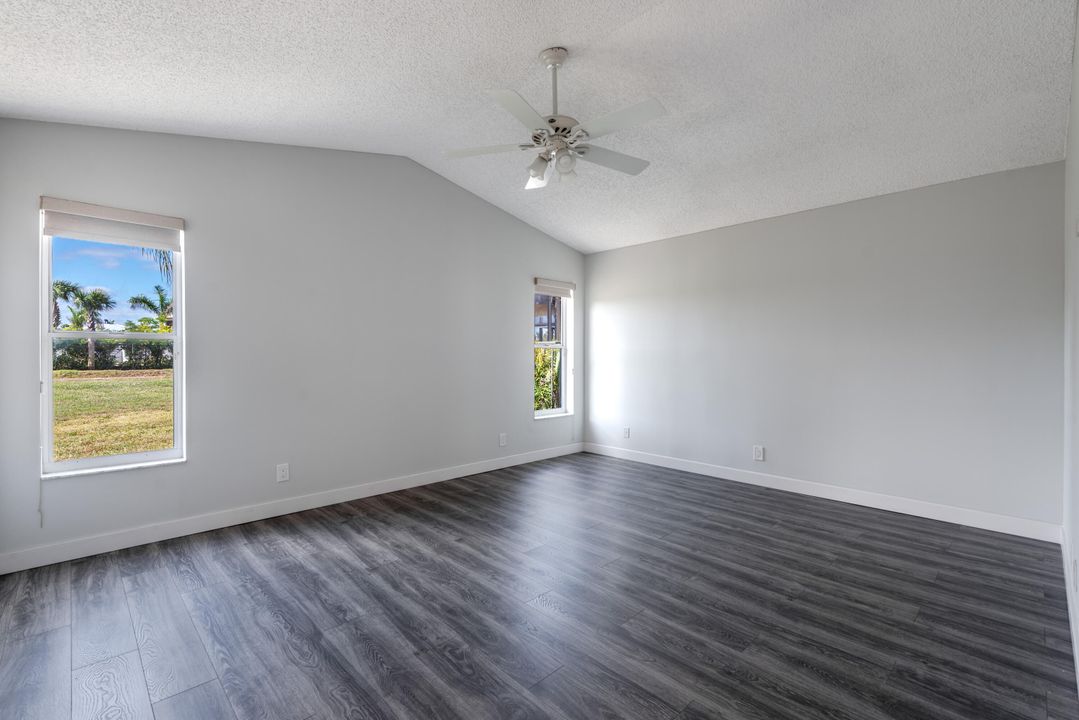 For Sale: $575,000 (3 beds, 2 baths, 1599 Square Feet)