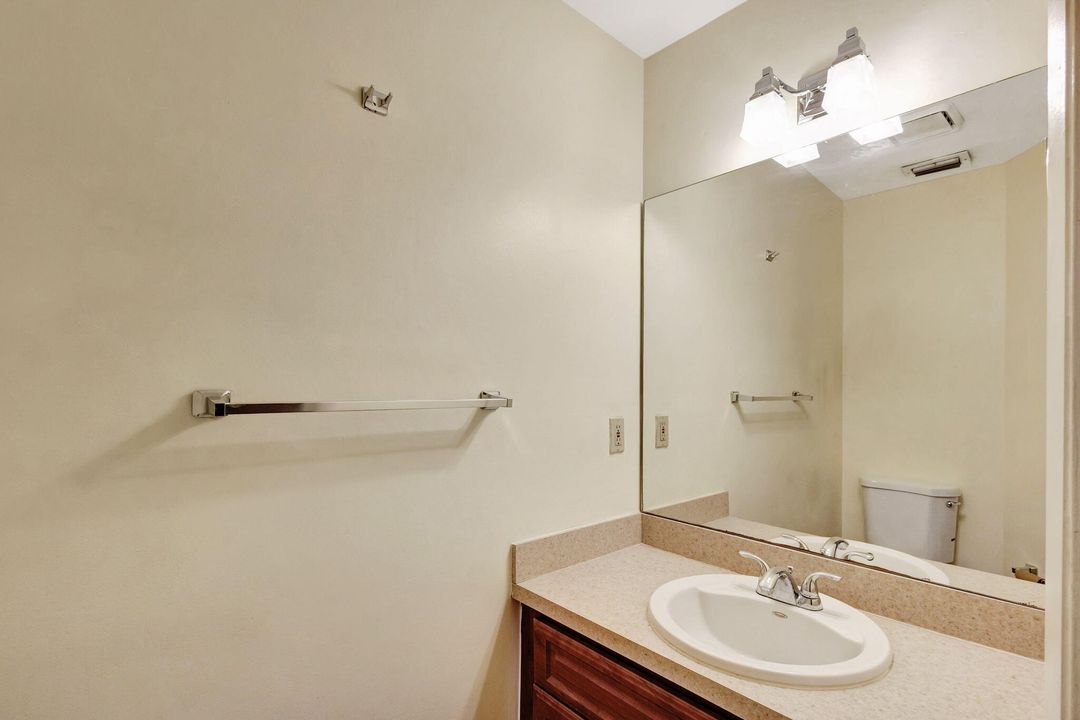 For Sale: $378,000 (3 beds, 2 baths, 1683 Square Feet)