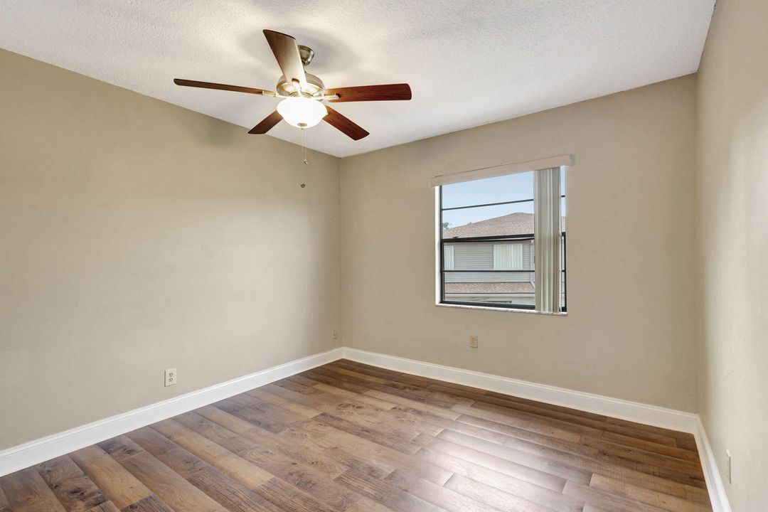 For Sale: $378,000 (3 beds, 2 baths, 1683 Square Feet)