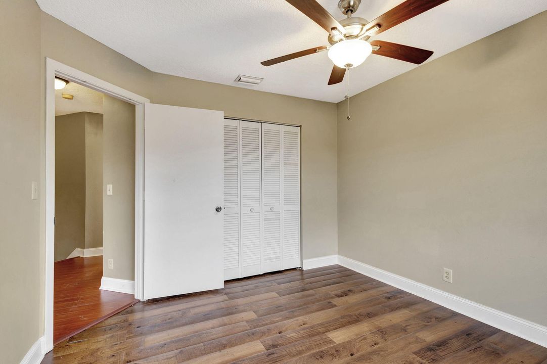 For Sale: $378,000 (3 beds, 2 baths, 1683 Square Feet)