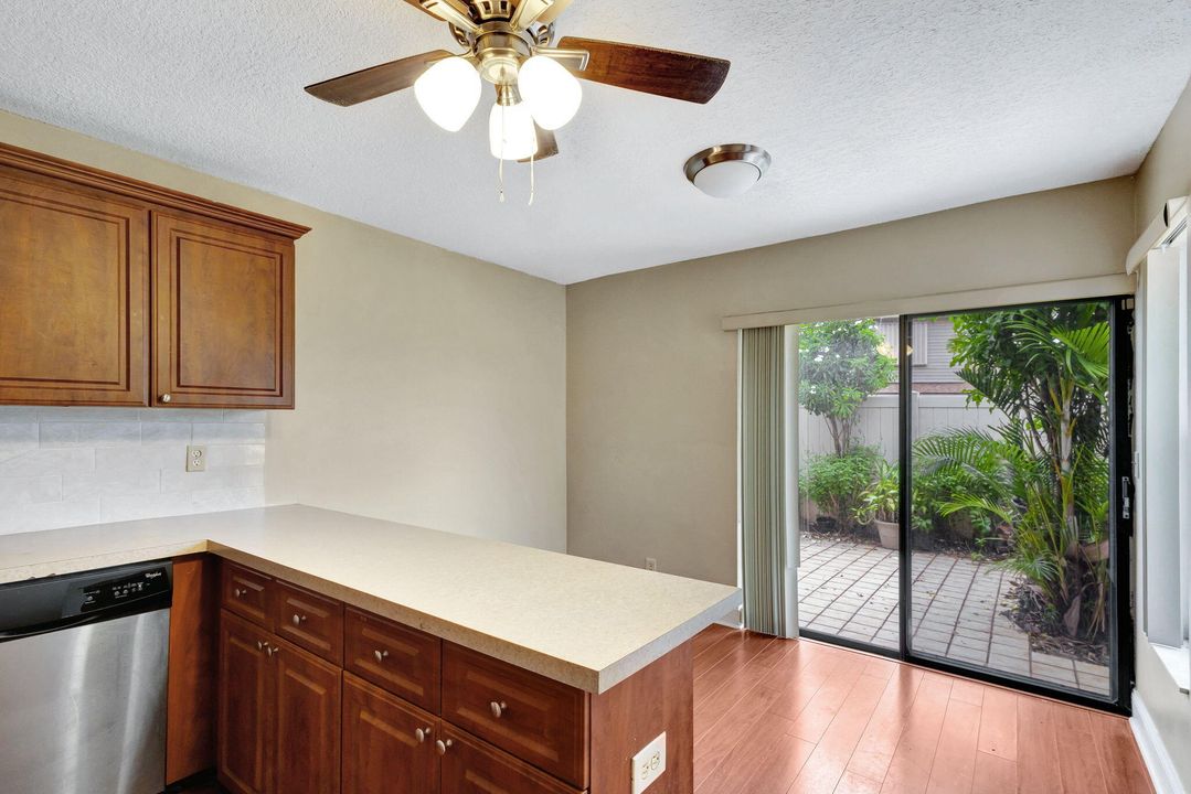 For Sale: $378,000 (3 beds, 2 baths, 1683 Square Feet)