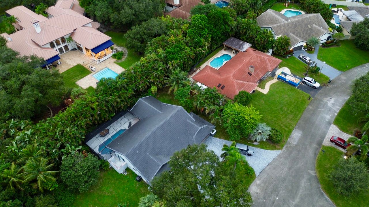 For Sale: $1,700,000 (3 beds, 2 baths, 2251 Square Feet)