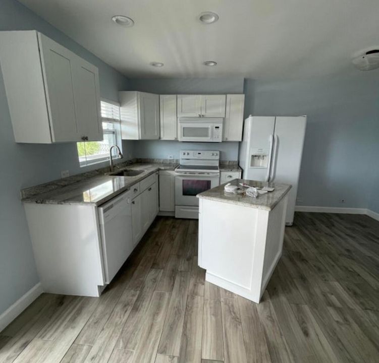 For Rent: $1,790 (1 beds, 1 baths, 667 Square Feet)