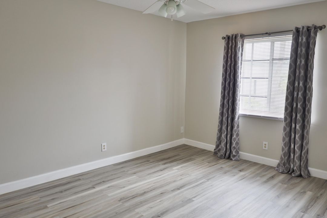 For Sale: $225,000 (2 beds, 2 baths, 875 Square Feet)