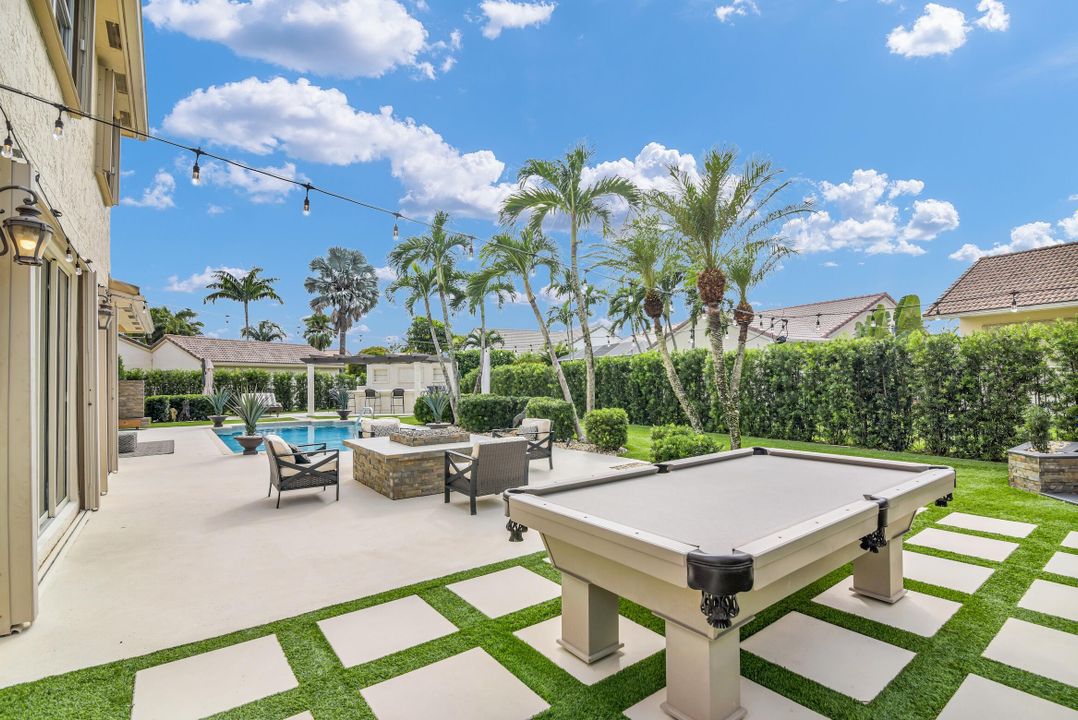 For Sale: $1,075,000 (5 beds, 2 baths, 2483 Square Feet)