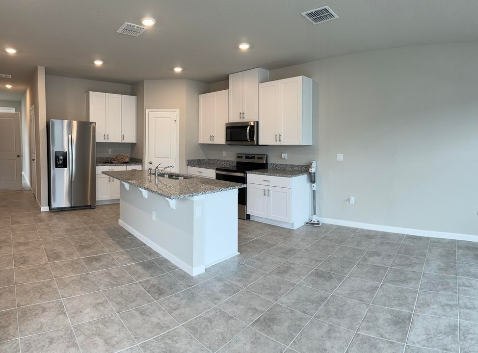 For Sale: $434,000 (3 beds, 2 baths, 1635 Square Feet)