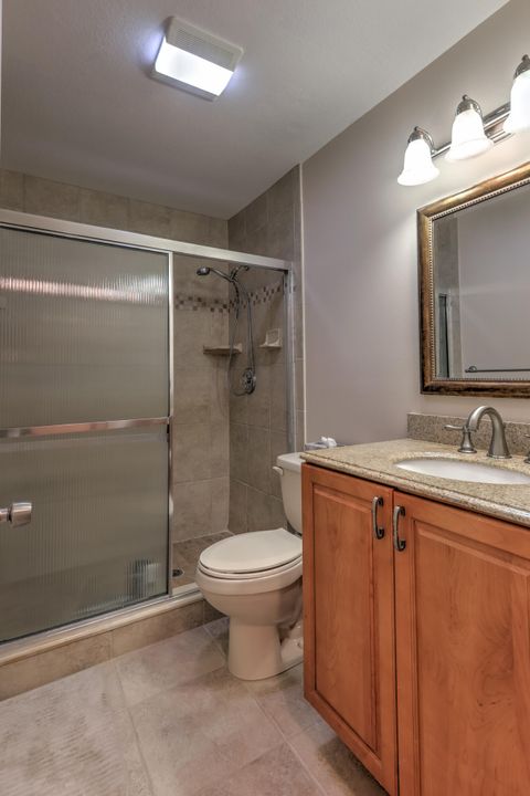 For Sale: $229,000 (2 beds, 2 baths, 1092 Square Feet)