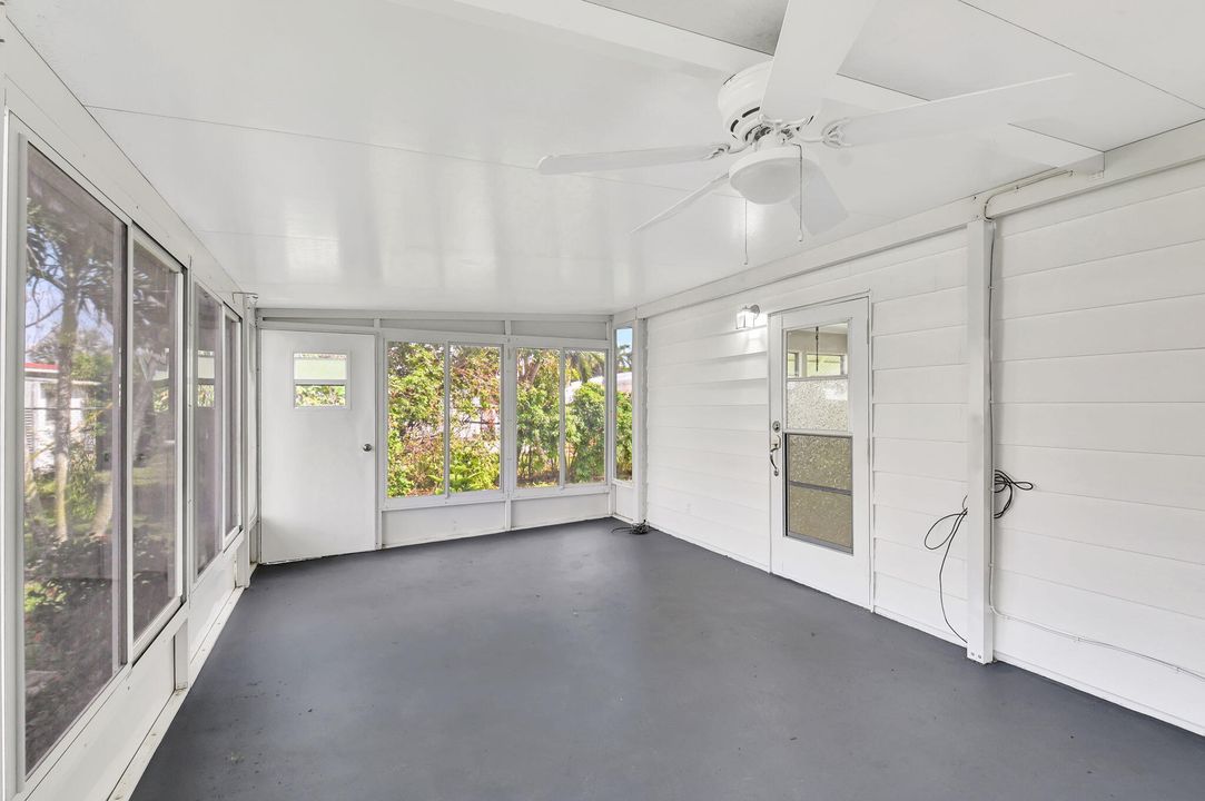 For Sale: $269,000 (3 beds, 2 baths, 1440 Square Feet)