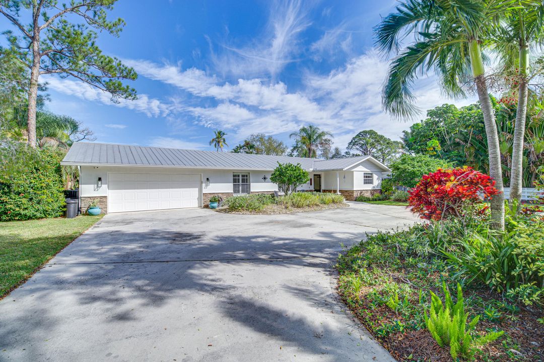 For Sale: $675,000 (3 beds, 2 baths, 1513 Square Feet)