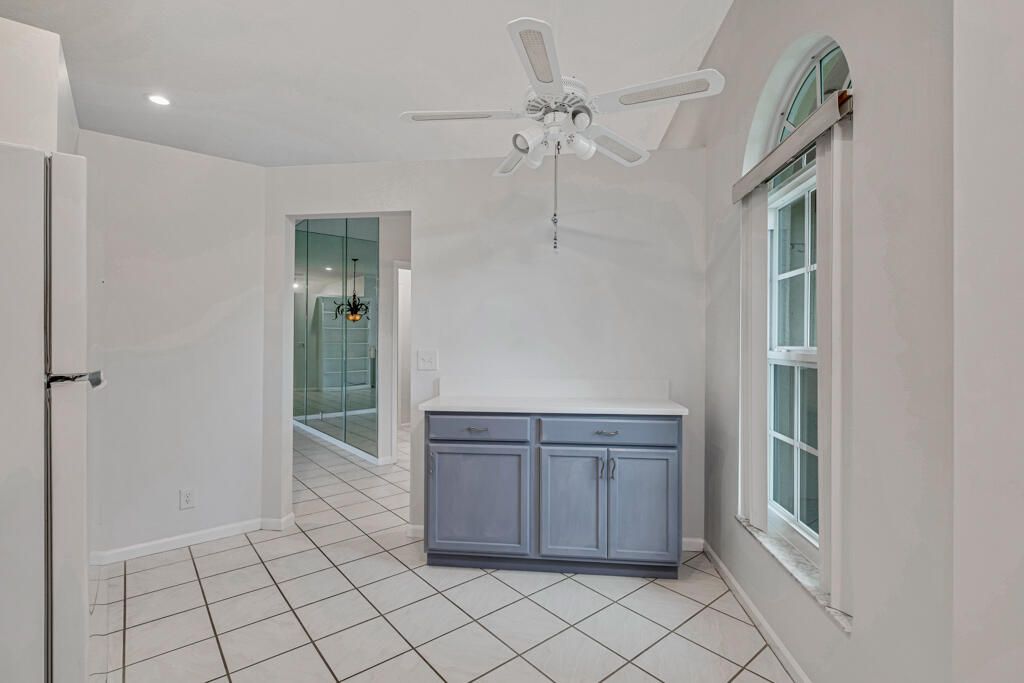 For Sale: $479,900 (3 beds, 2 baths, 1635 Square Feet)