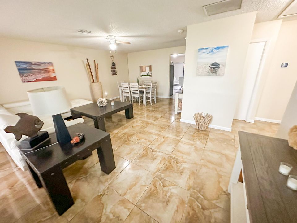 For Sale: $423,900 (4 beds, 2 baths, 1418 Square Feet)