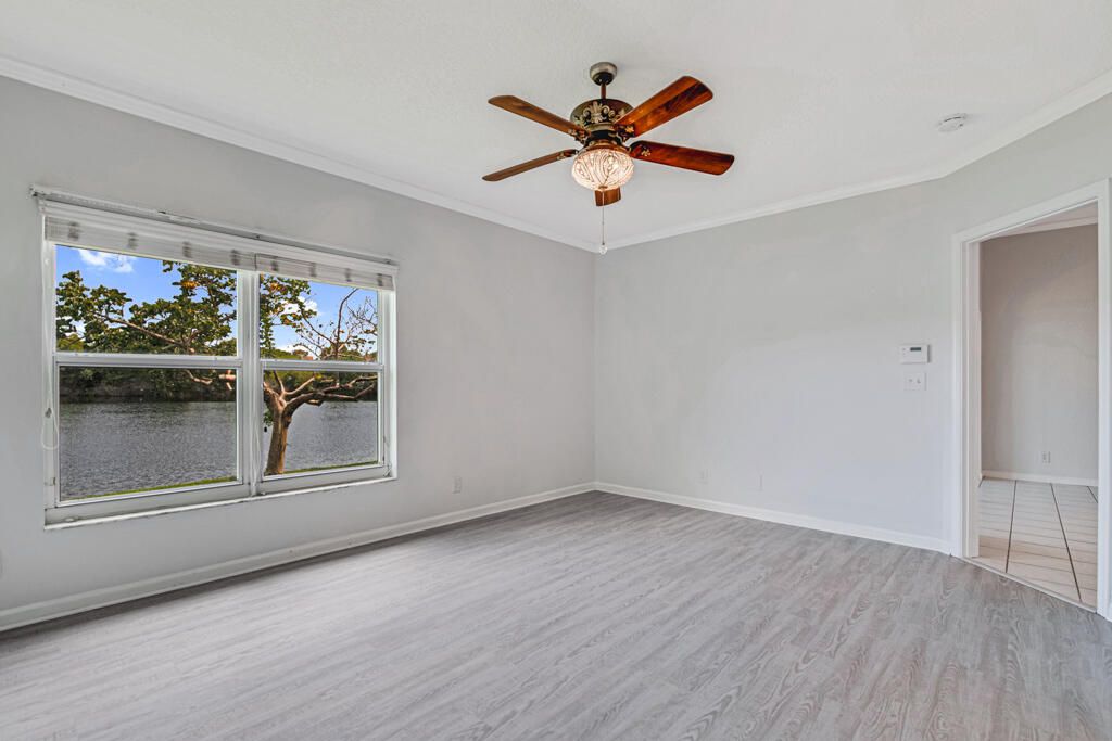 For Sale: $479,900 (3 beds, 2 baths, 1635 Square Feet)