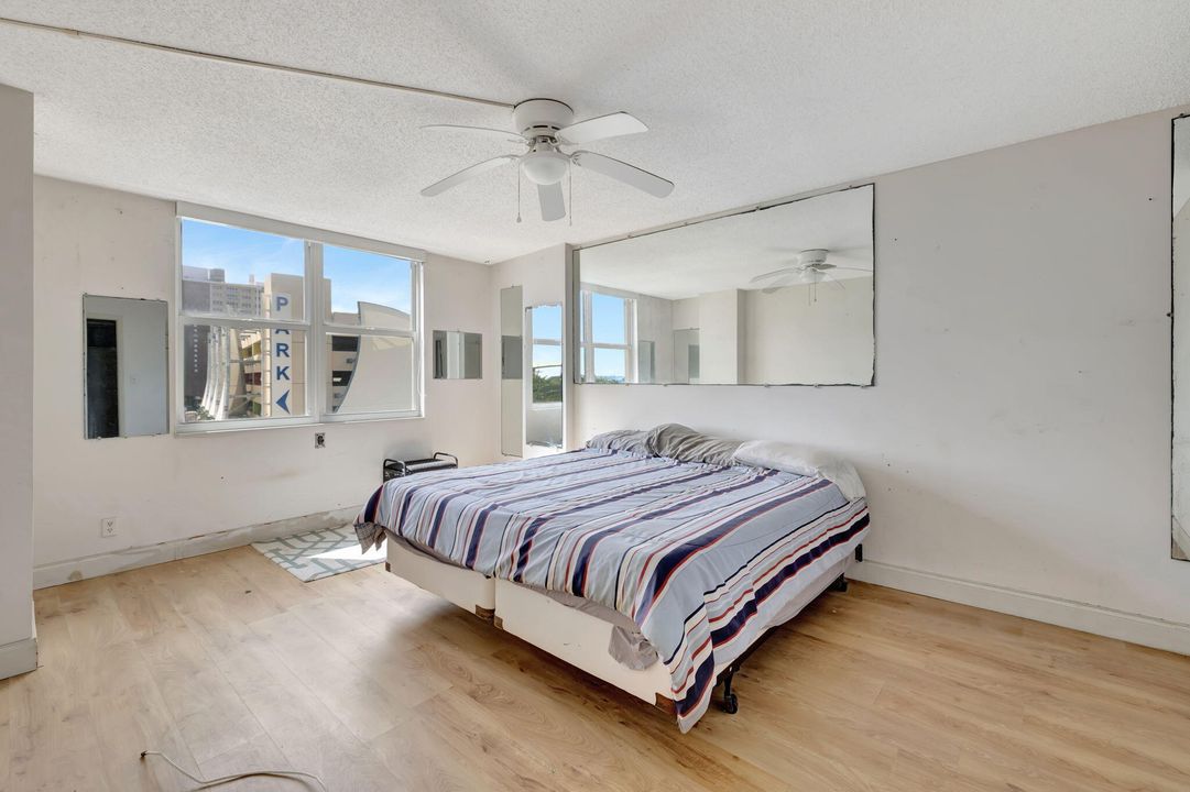 For Sale: $450,000 (2 beds, 2 baths, 1200 Square Feet)