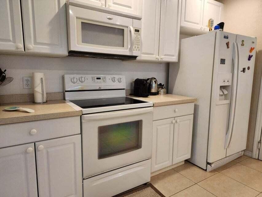 For Rent: $3,200 (2 beds, 2 baths, 1286 Square Feet)