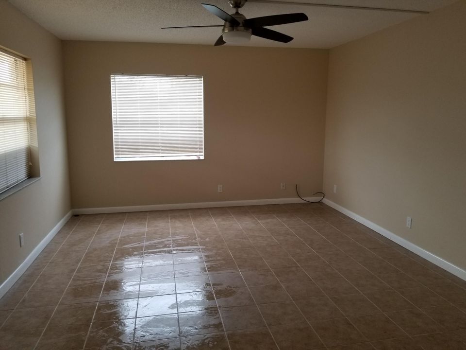 For Rent: $1,575 (1 beds, 1 baths, 603 Square Feet)