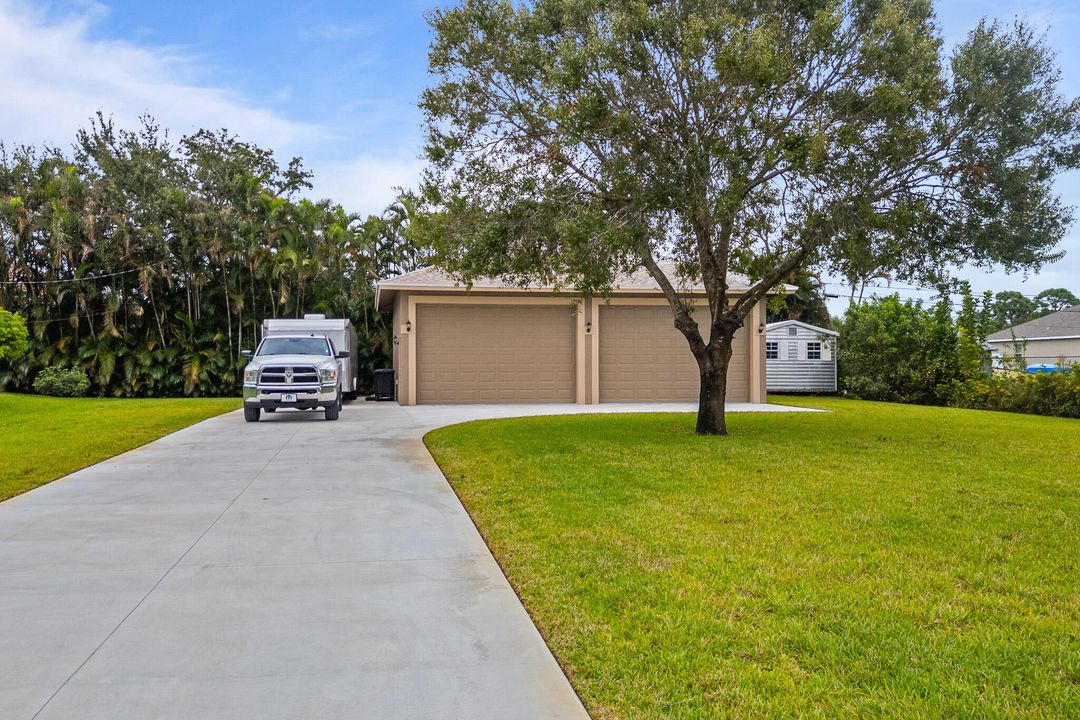 For Sale: $749,000 (3 beds, 3 baths, 2074 Square Feet)