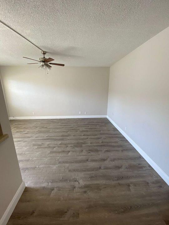 For Rent: $1,725 (1 beds, 1 baths, 750 Square Feet)