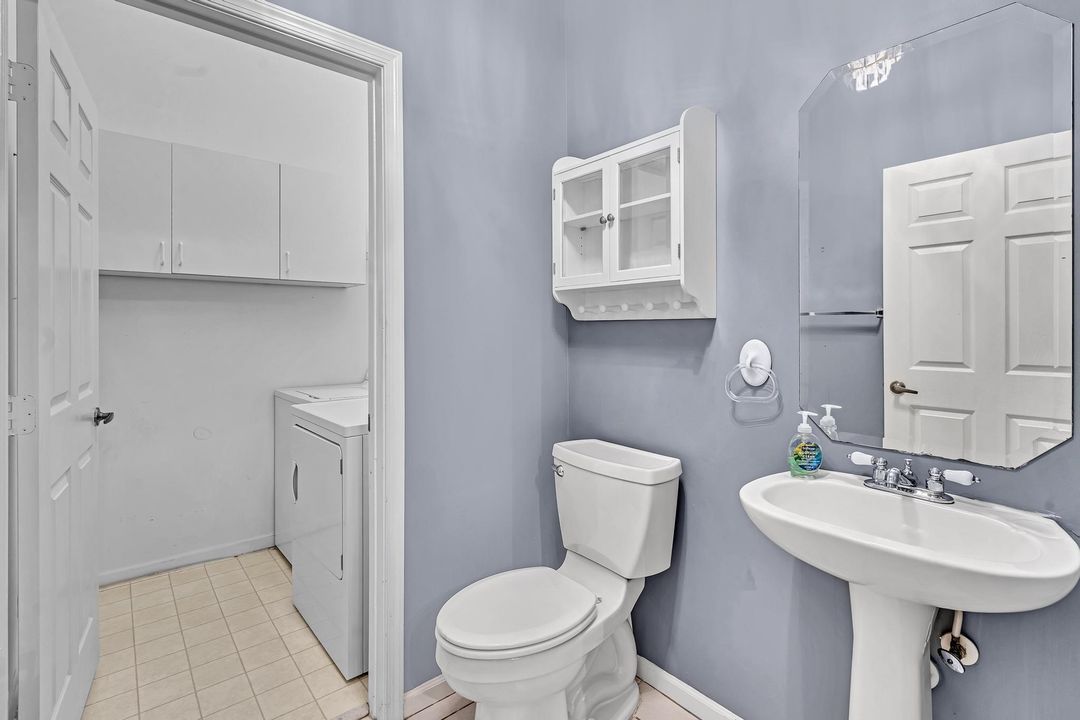 For Sale: $389,900 (3 beds, 2 baths, 1592 Square Feet)