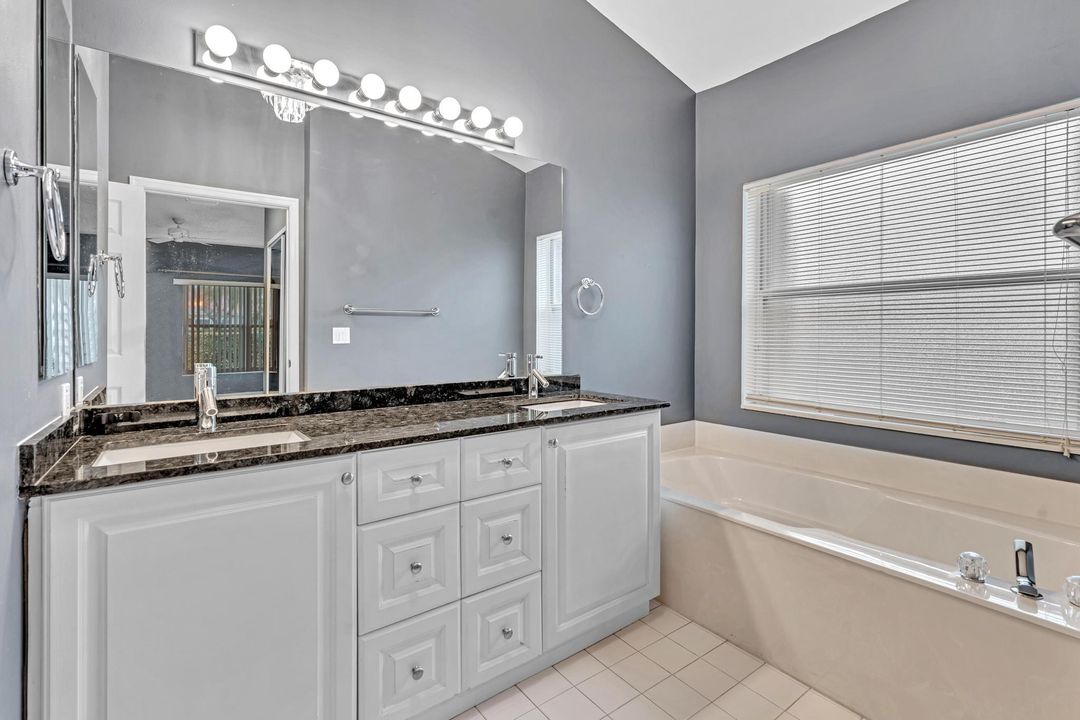 For Sale: $389,900 (3 beds, 2 baths, 1592 Square Feet)