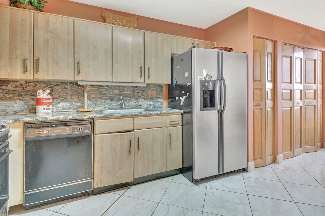 For Sale: $489,000 (3 beds, 2 baths, 2000 Square Feet)