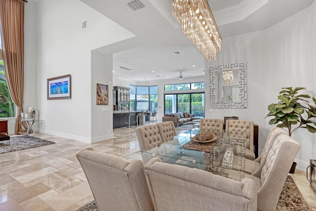 For Sale: $1,899,000 (5 beds, 4 baths, 3725 Square Feet)