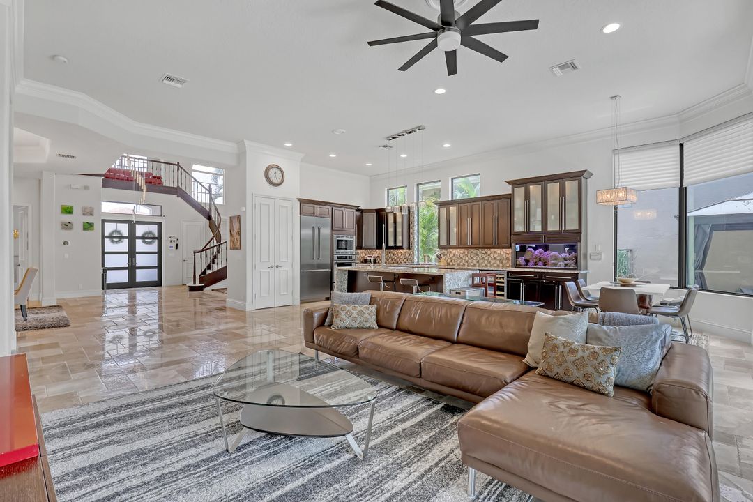 For Sale: $1,899,000 (5 beds, 4 baths, 3725 Square Feet)