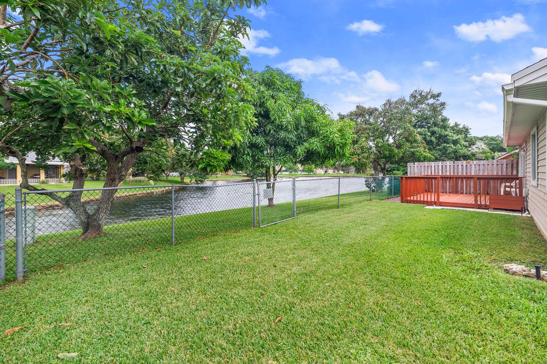 For Sale: $525,000 (3 beds, 2 baths, 1347 Square Feet)