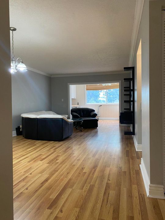 For Rent: $2,250 (2 beds, 2 baths, 979 Square Feet)