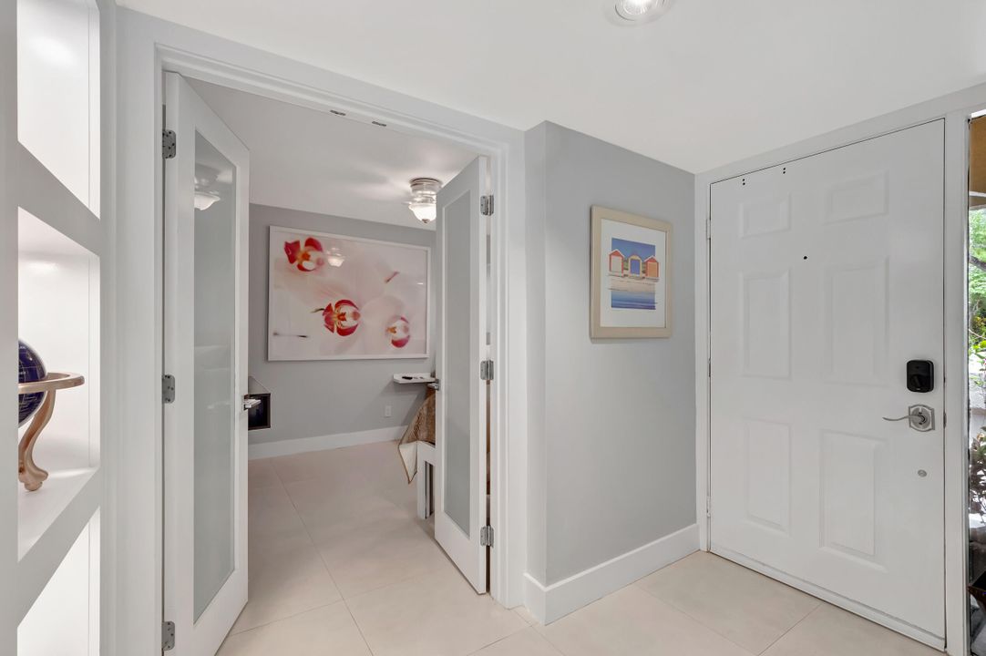 For Sale: $639,900 (2 beds, 1 baths, 999 Square Feet)