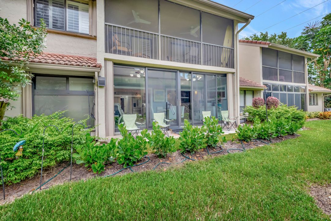 For Sale: $639,900 (2 beds, 1 baths, 999 Square Feet)