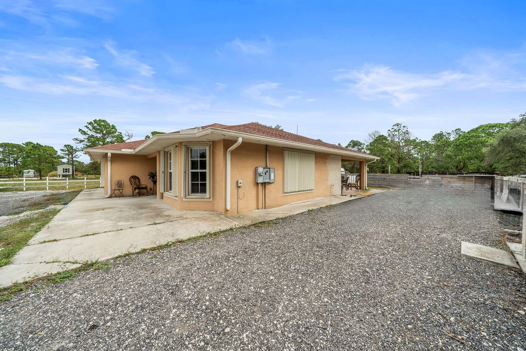 For Sale: $385,000 (3 beds, 2 baths, 1566 Square Feet)