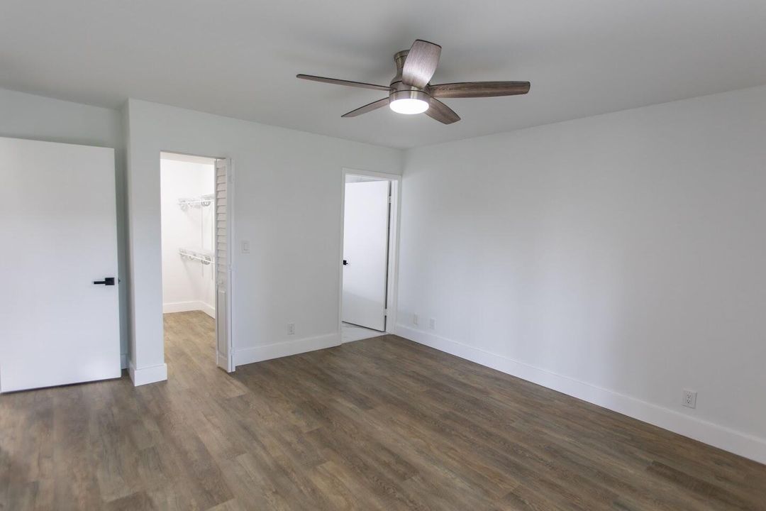 For Sale: $259,000 (2 beds, 2 baths, 1100 Square Feet)