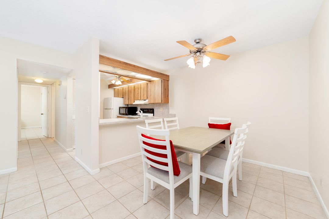 For Sale: $249,000 (2 beds, 2 baths, 1000 Square Feet)