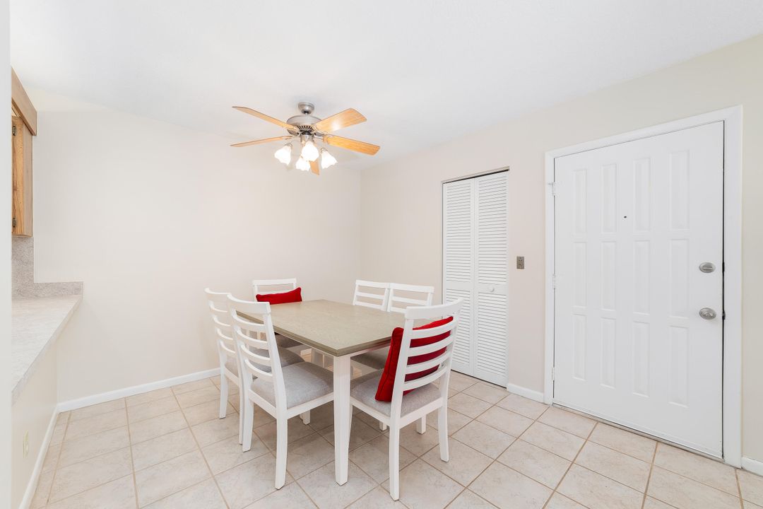 For Sale: $249,000 (2 beds, 2 baths, 1000 Square Feet)