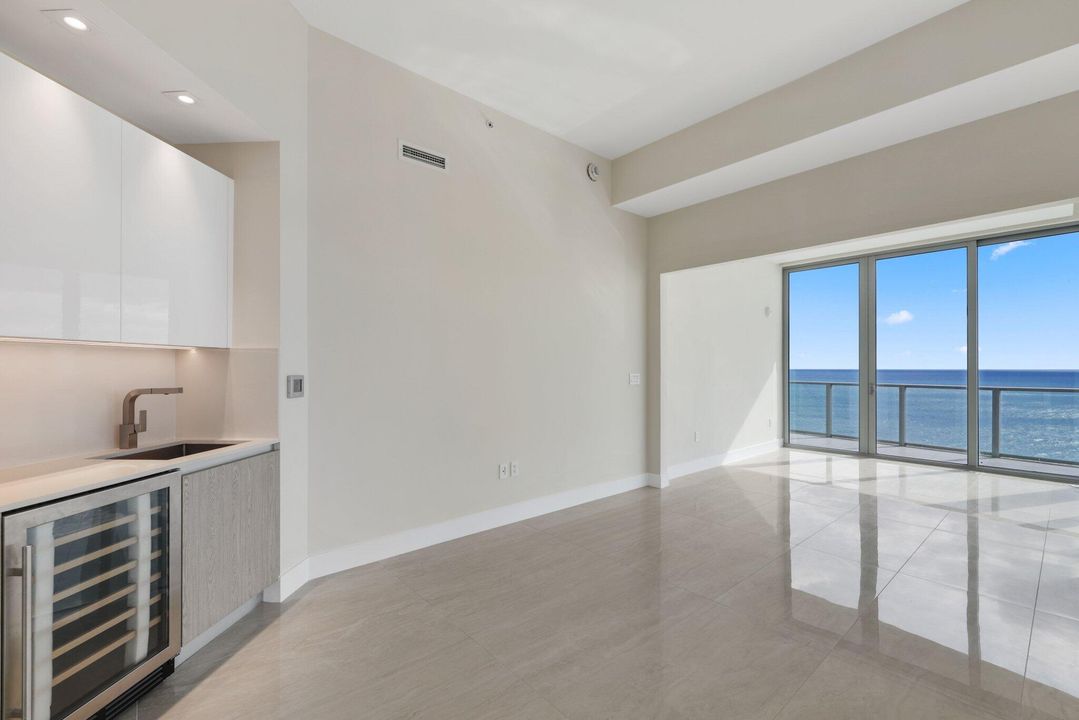 For Sale: $3,695,000 (2 beds, 2 baths, 2065 Square Feet)